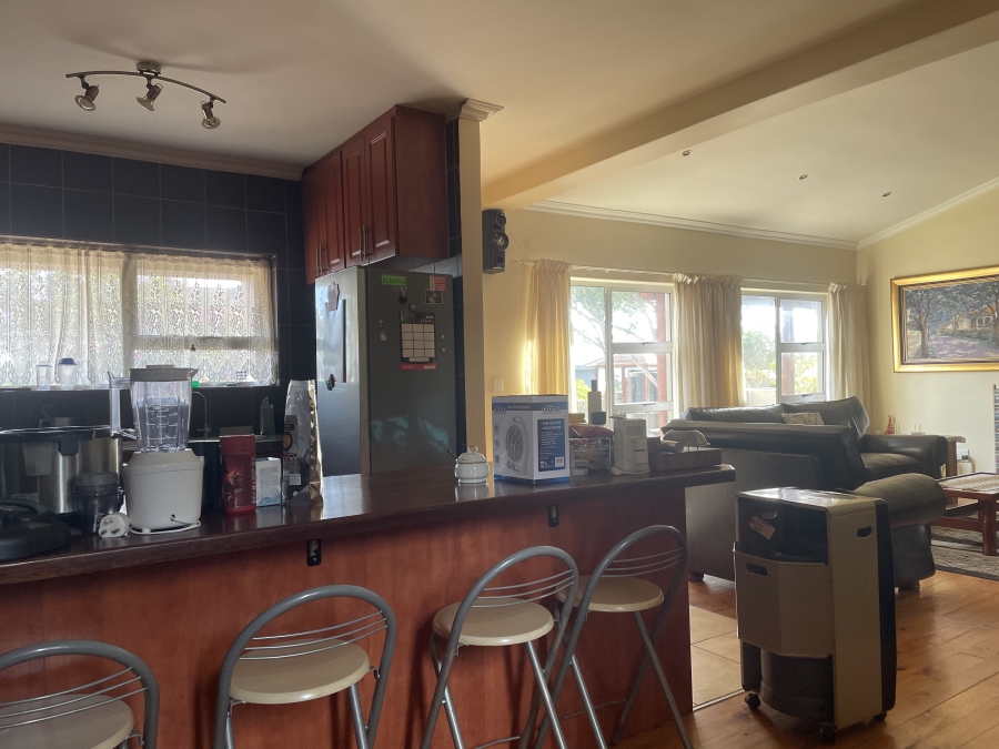 3 Bedroom Property for Sale in Country Club Western Cape